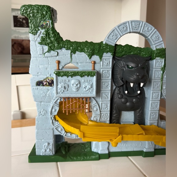 Matchbox Jungle Adventure Playset Black Panther Jaguar Works Trap Doors & Sounds - Picture 11 of 12